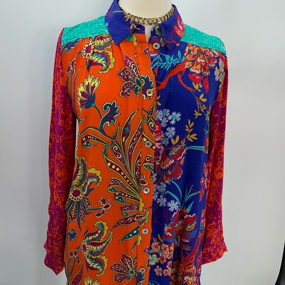 Soft Surroundings Multimedia Blouse